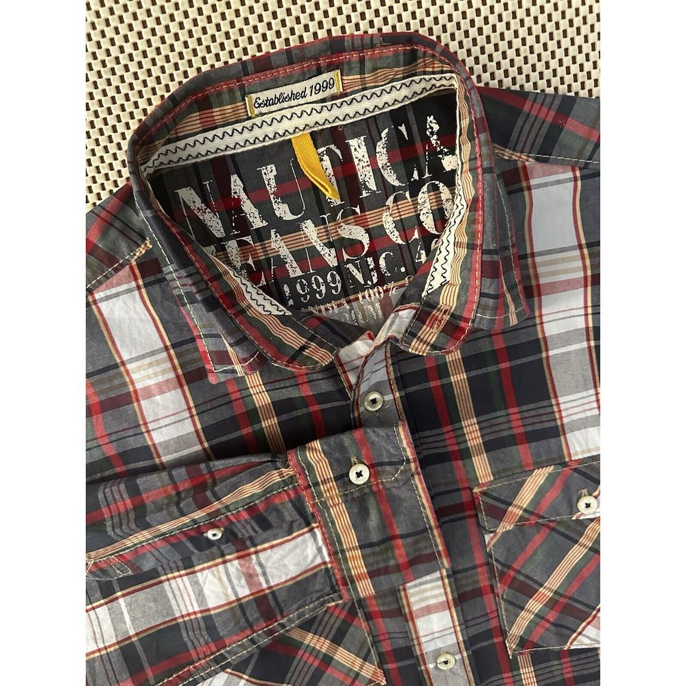 Nautica‎ Jeans Co Long Sleeve Button Down Contrast Stitch Mens Shirt Size Medium